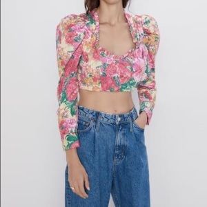 Zara Tops - Zara floral crop top Zara Tops - Zara floral crop top
